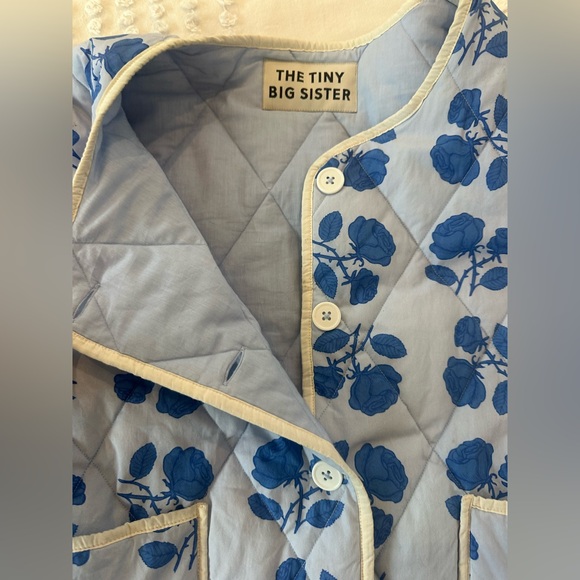 The Tiny Big Sister “Rodeo Roses” Blue Floral Quilted Jacket - Picture 6 of 12